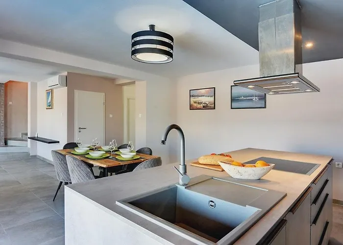 Christine * Valbandon