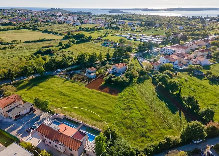 Christine 빌라 Valbandon